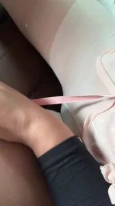 约个车震是真爽，车里玩感觉就是爽。刺激