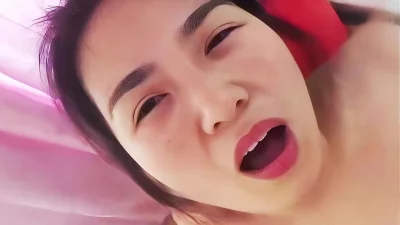 丰乳肥臀的熟女人妻性欲极强 连射两发也不满足