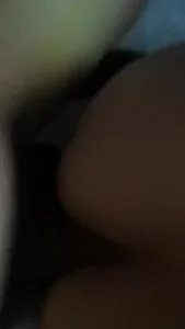 记录日常做爱~毛刮了看着嫩吗？