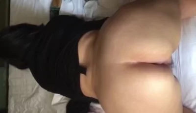 被榨干了连续内射了三次骚逼带着精回家