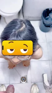 [原创] 母狗喝尿，圣水洗礼，越来越贱了